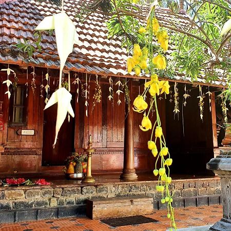 Apartamento Thriphala Ayurveda Yogashram Thiruvananthapuram Exterior foto