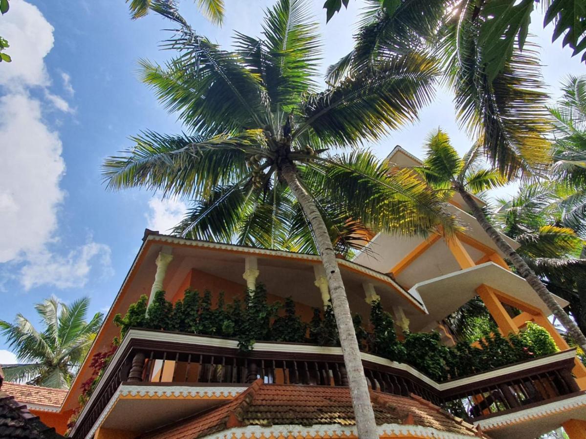 Apartamento Thriphala Ayurveda Yogashram Thiruvananthapuram Exterior foto